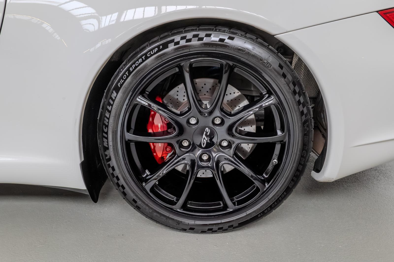 Porsche 911 997.1 GT3 Clubsport 415 ch • Boîte manuelle 6 • Baquets - Arceau - Cuir étendu • 45 500 km