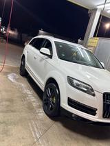 Audi AUDI Q7   quattro.   3.0TDI - gebrauchte Audi Q7 aus dem Jahr 2010