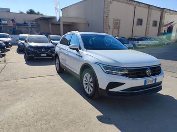Volkswagen Tiguan - 5