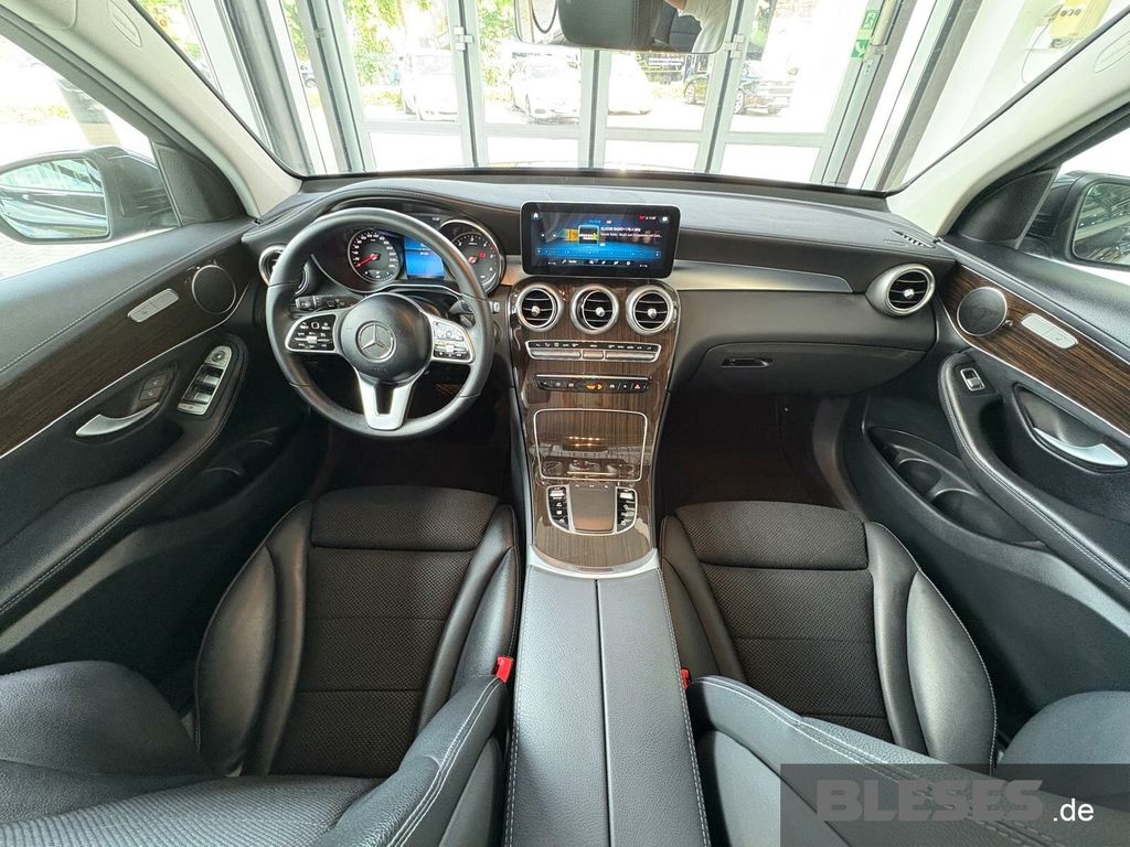 MERCEDES-BENZ GLC 220 – Bild 9