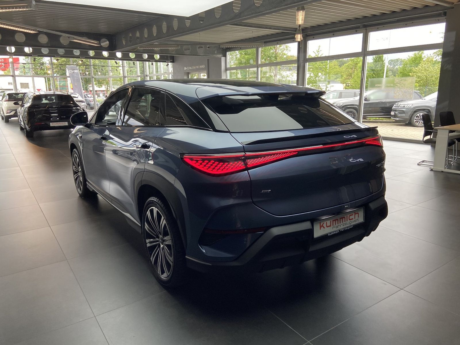 BYD SEALION 7