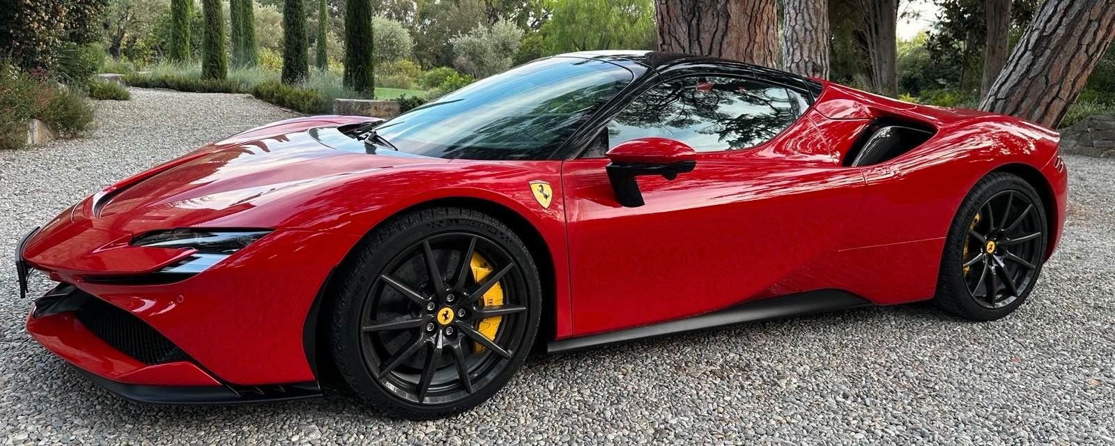 FERRARI SF90
