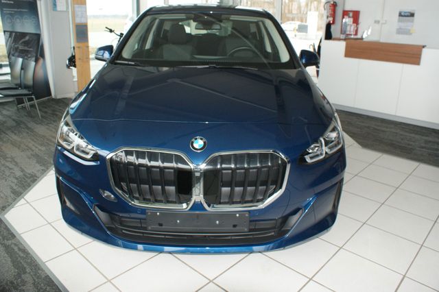 BMW 218iA Active Tourer, Navi,LED,SHZ,ACC,HIFI