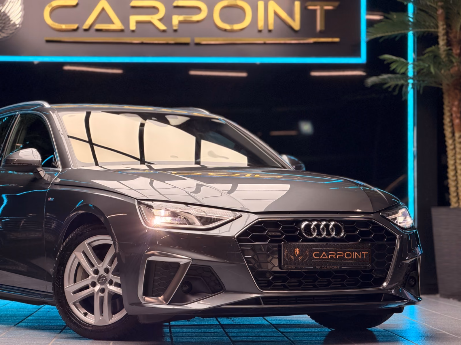 Audi A4 Avant 45 TFSI quattro S line/LED/AHK/ACC