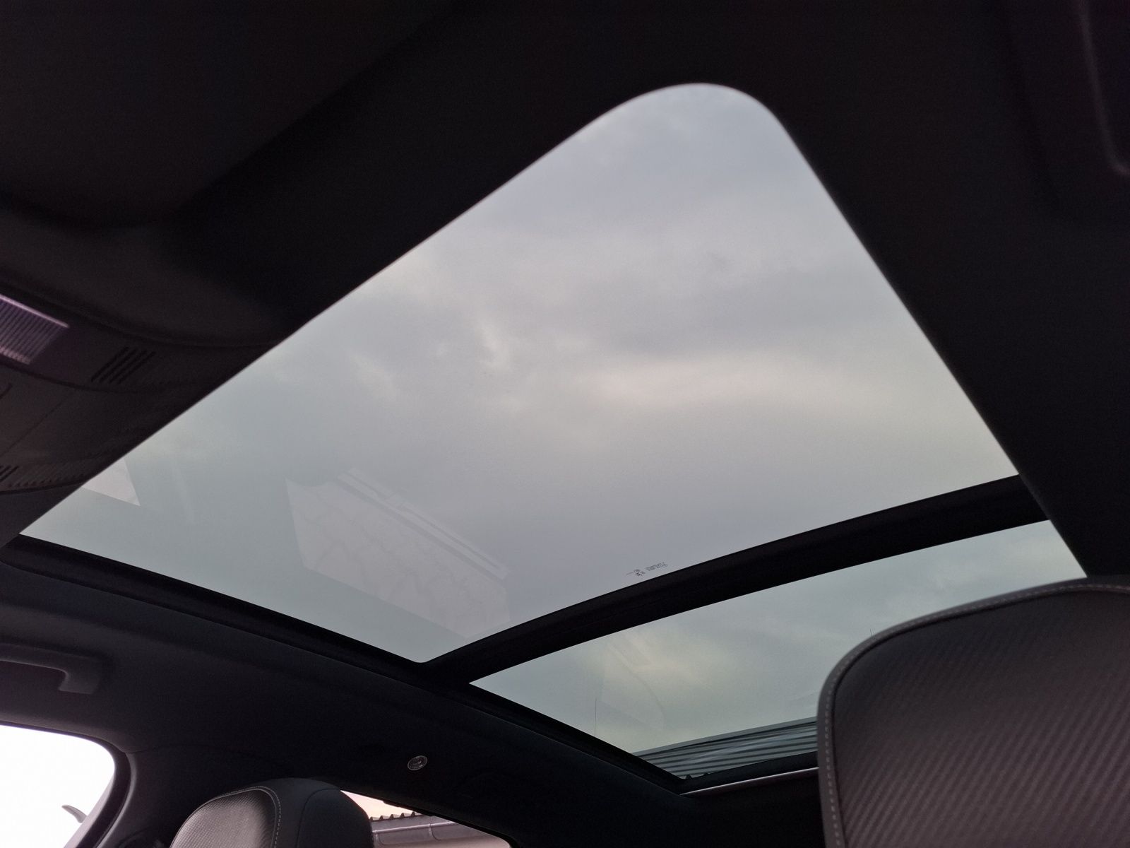 Fahrzeugabbildung Volkswagen Touareg R-Line TDI 4M IQ.Light ACC AHK STH PANO