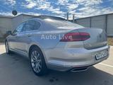 Volkswagen Passat GTE*DSG*VIR*PANO*MATRIX*LEDER*AHK*360*VOL - Gebrauchtwagen in Sindelfingen
