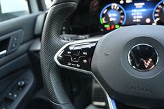 VW Golf VIII 1.4 GTE eHybrid Navi LED CarPlay  PDC