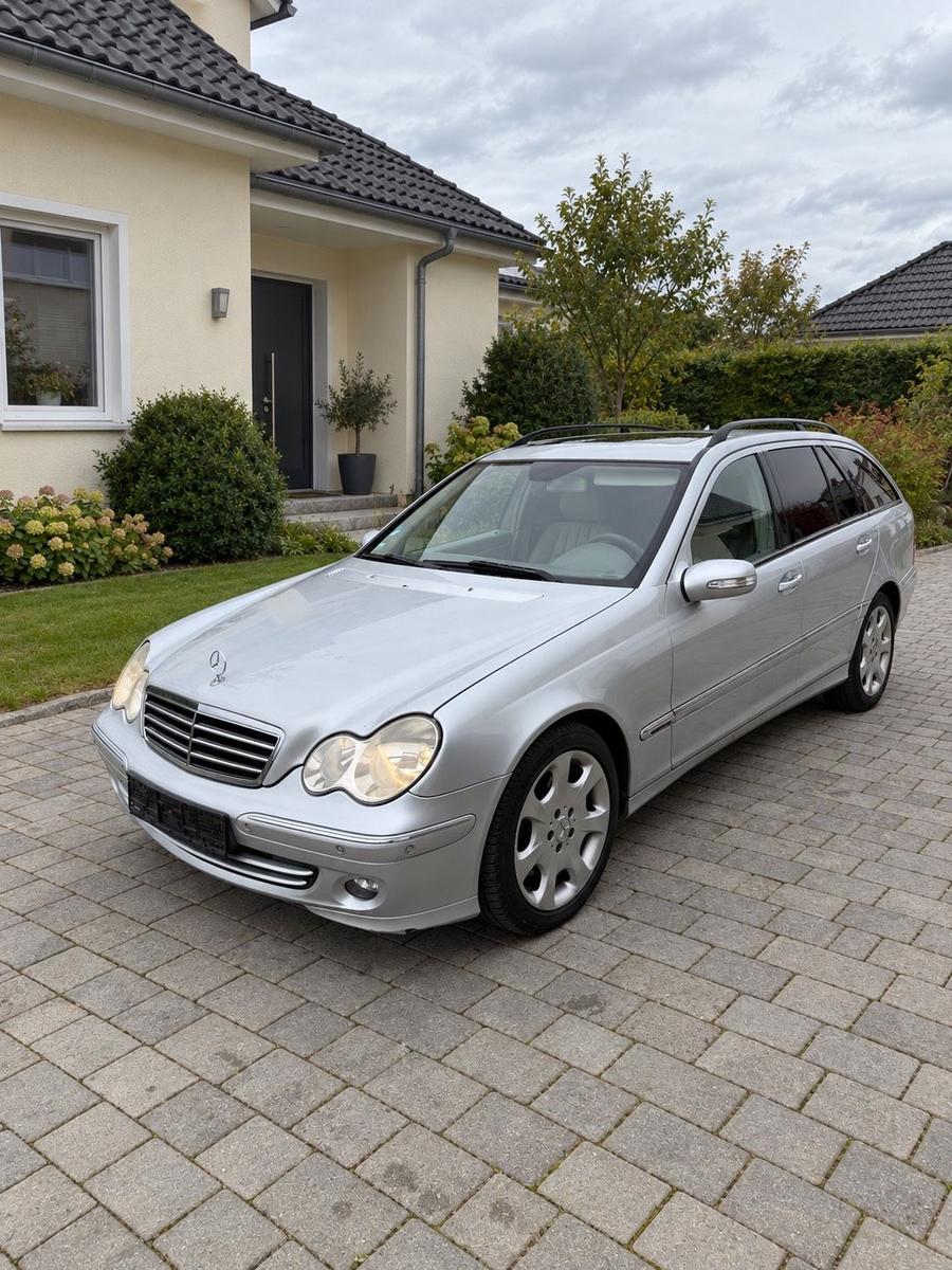 Mercedes-Benz C 320