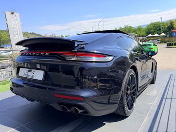 Porsche Panamera - 8