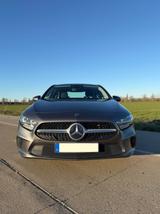 Mercedes-Benz A 200 Limousine Business/MBUX High End/Park - Mercedes-Benz A 200 in Ludwigshafen