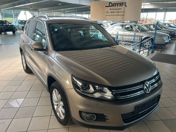 Volkswagen Tiguan - 2