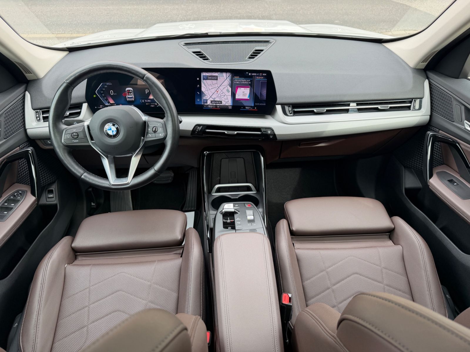 Fahrzeugabbildung BMW X1 23 d xDrive PANO TOTWINKEL KAMERA LEDER LED