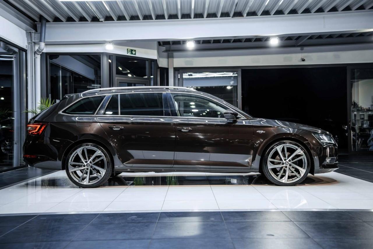 Skoda Superb Combi L&K 2.0 TDI 190 ch DSG 4x4 / Toit panoramique / Canton / Sièges ventilés / Chauffage auxiliaire