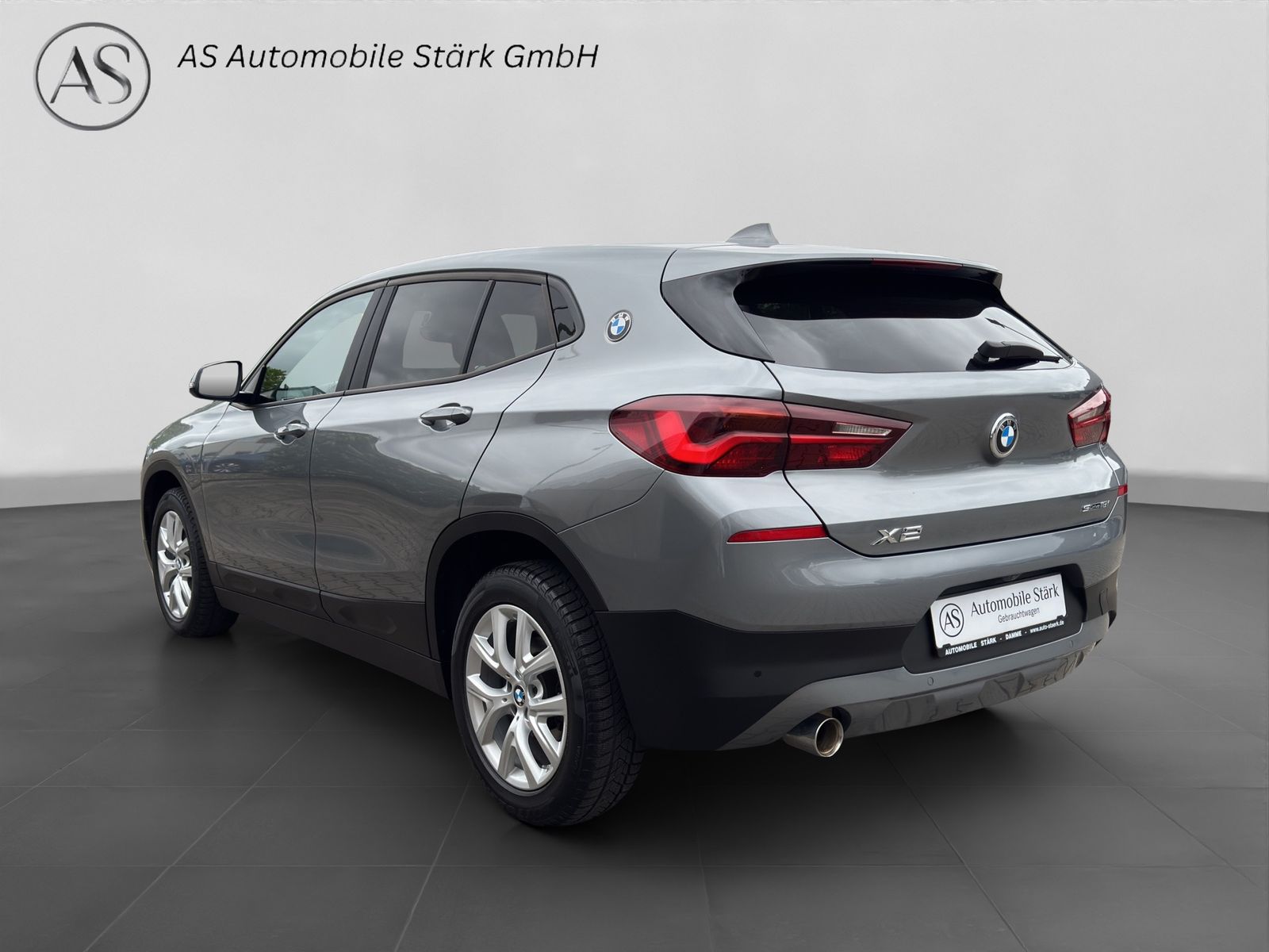 BMW X2 sDrive 18i Automatik+LED+Kamera+Sportsi.+Navi imagem 3