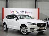 Volvo XC60 B4 AWD MOMENTUM-PRO / DIGI-COCKPIT / MATRIX