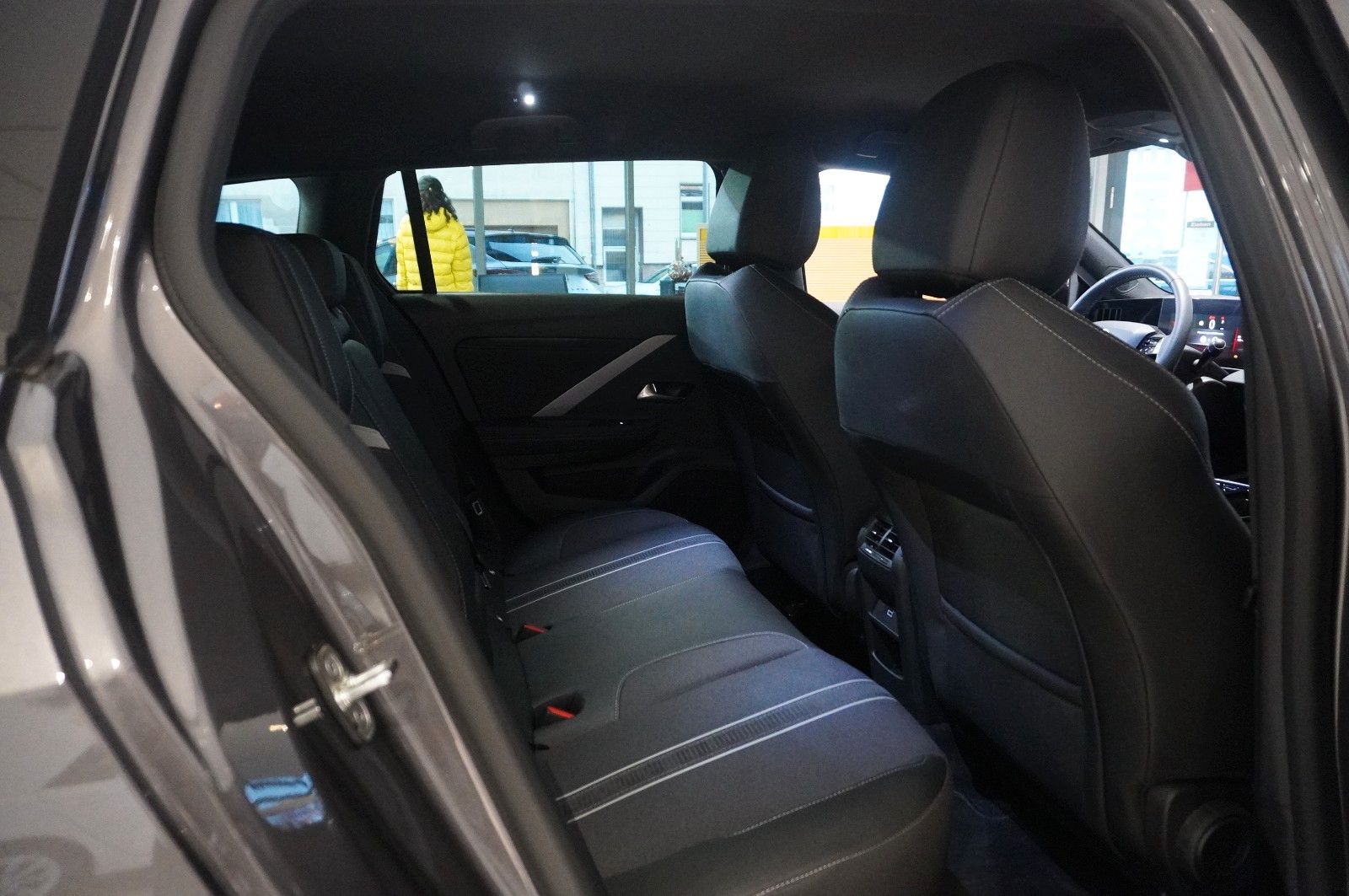 Fahrzeugabbildung Opel Astra L ST 1.2T GS LINE NAVI/LED/360°/VIRT./DAB+