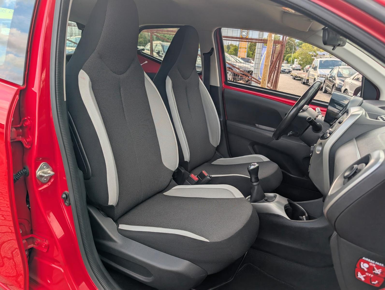 Toyota Aygo AYGO x-play Edition-S*KLIMA*KAMERA*TEMPOMAT