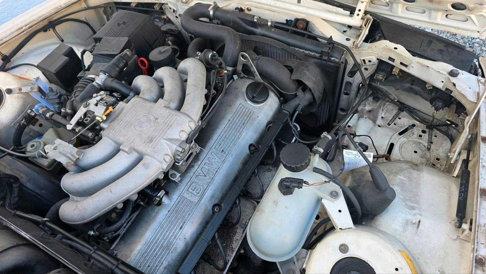 BMW E30 320i Schalter 6 Zylinder 2 Türer S...