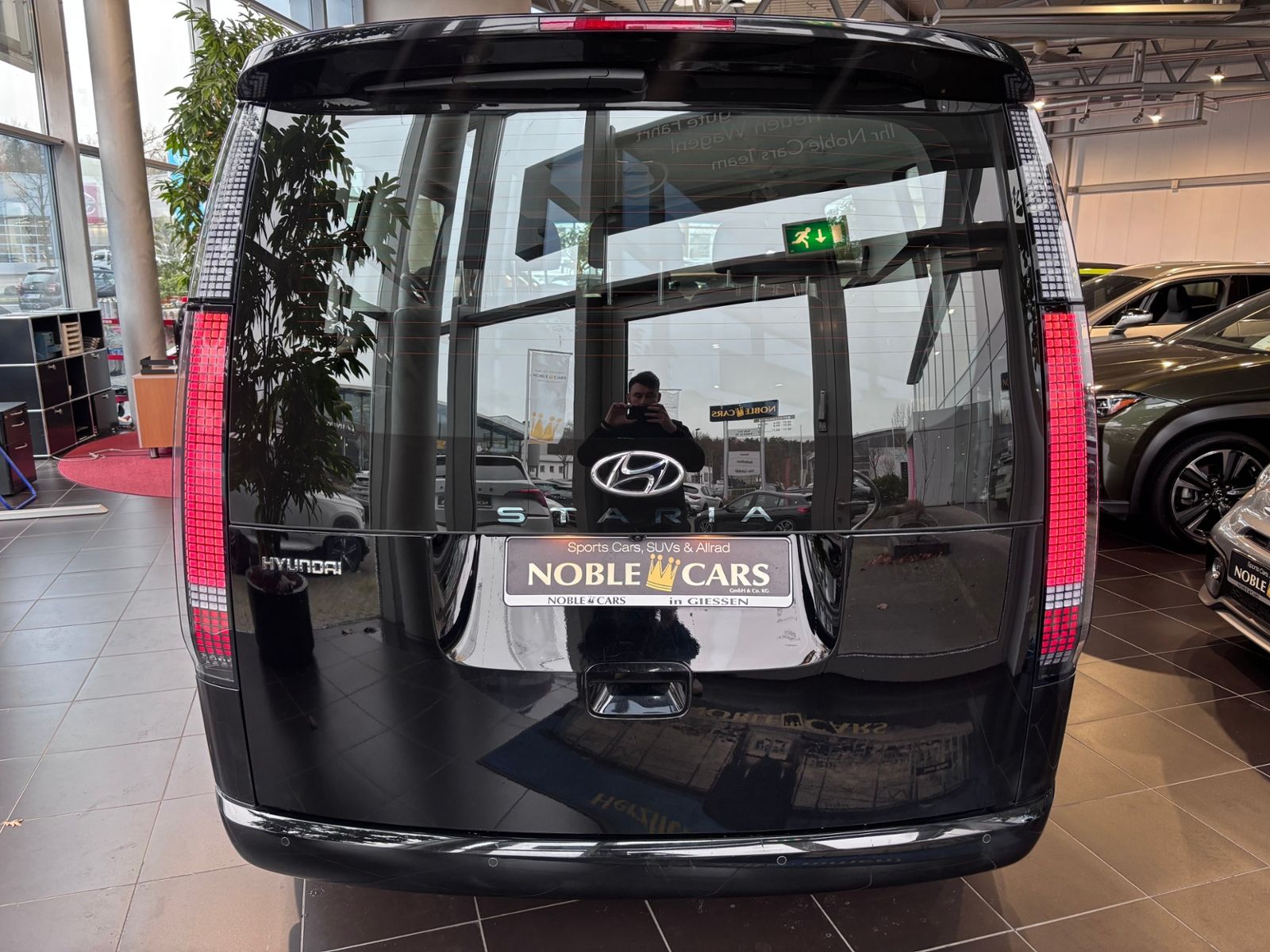 Fahrzeugabbildung Hyundai STARIA Trend 2WD SHZ LED NAVI ALU