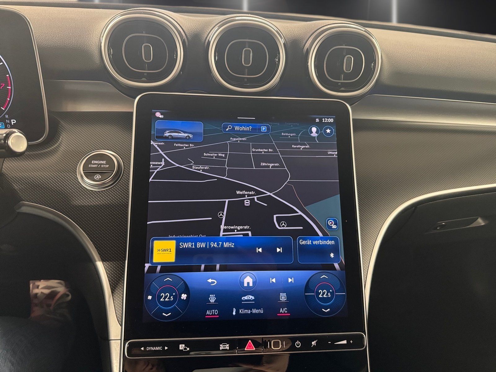 Fahrzeugabbildung Mercedes-Benz C 180 T Avantgarde*AHK*Kamera*LED*CarPlay*EasyPa