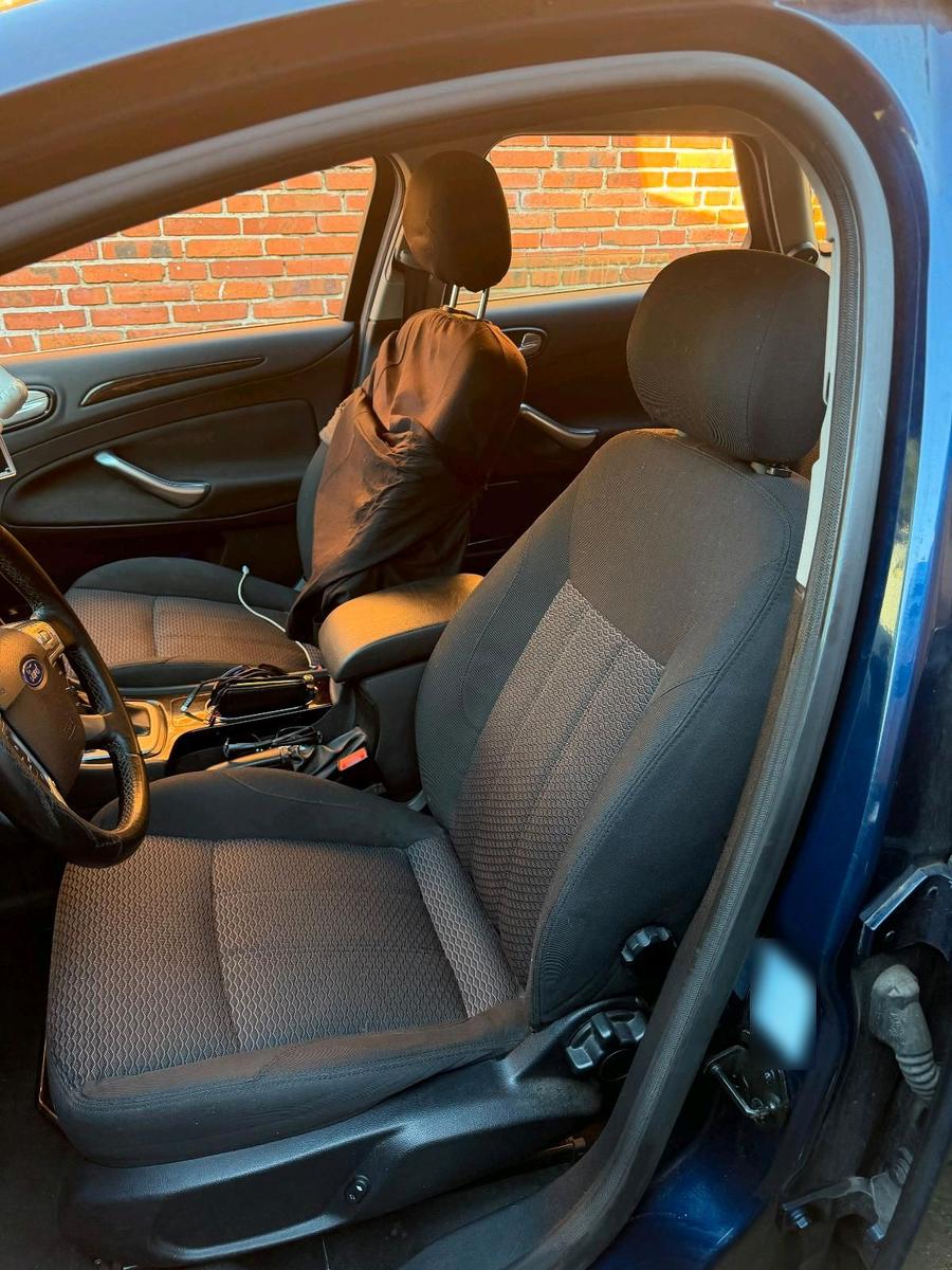 Ford Mondeo 2010 — photo 5