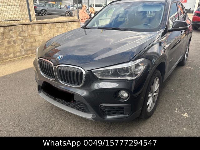 BMW X1 sDrive18d Sport Line / Leder , Navi