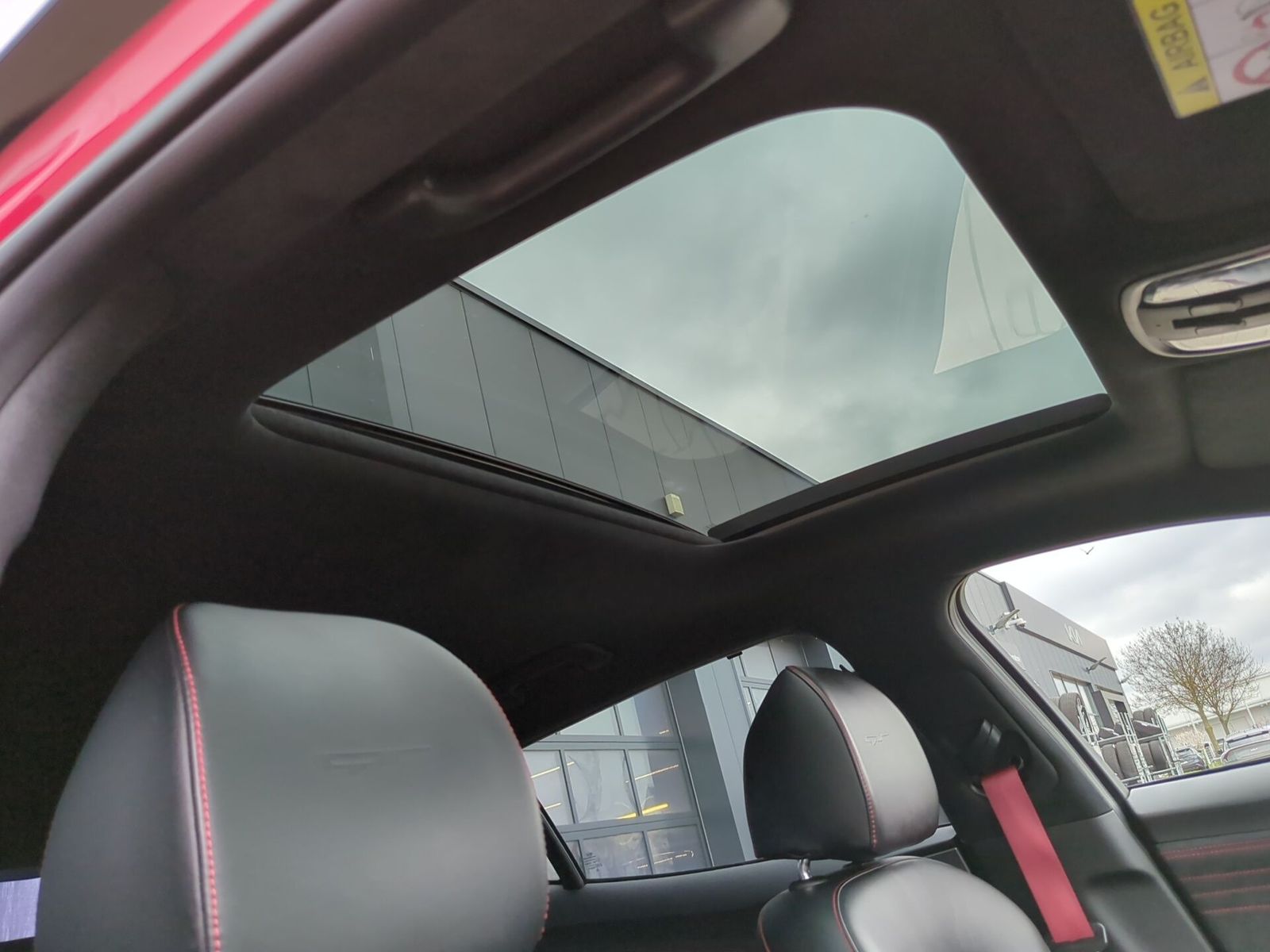 Fahrzeugabbildung Kia STINGER 3.3T AWD AT8 GT VEL.LED GD BASTUCK 20"