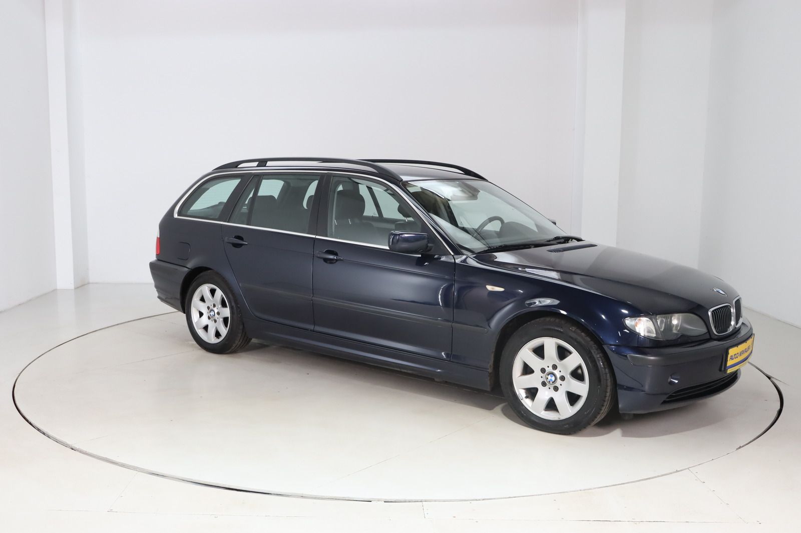 Fahrzeugabbildung BMW 320 i * Xenon * Leder * Sitzhzg. PDC