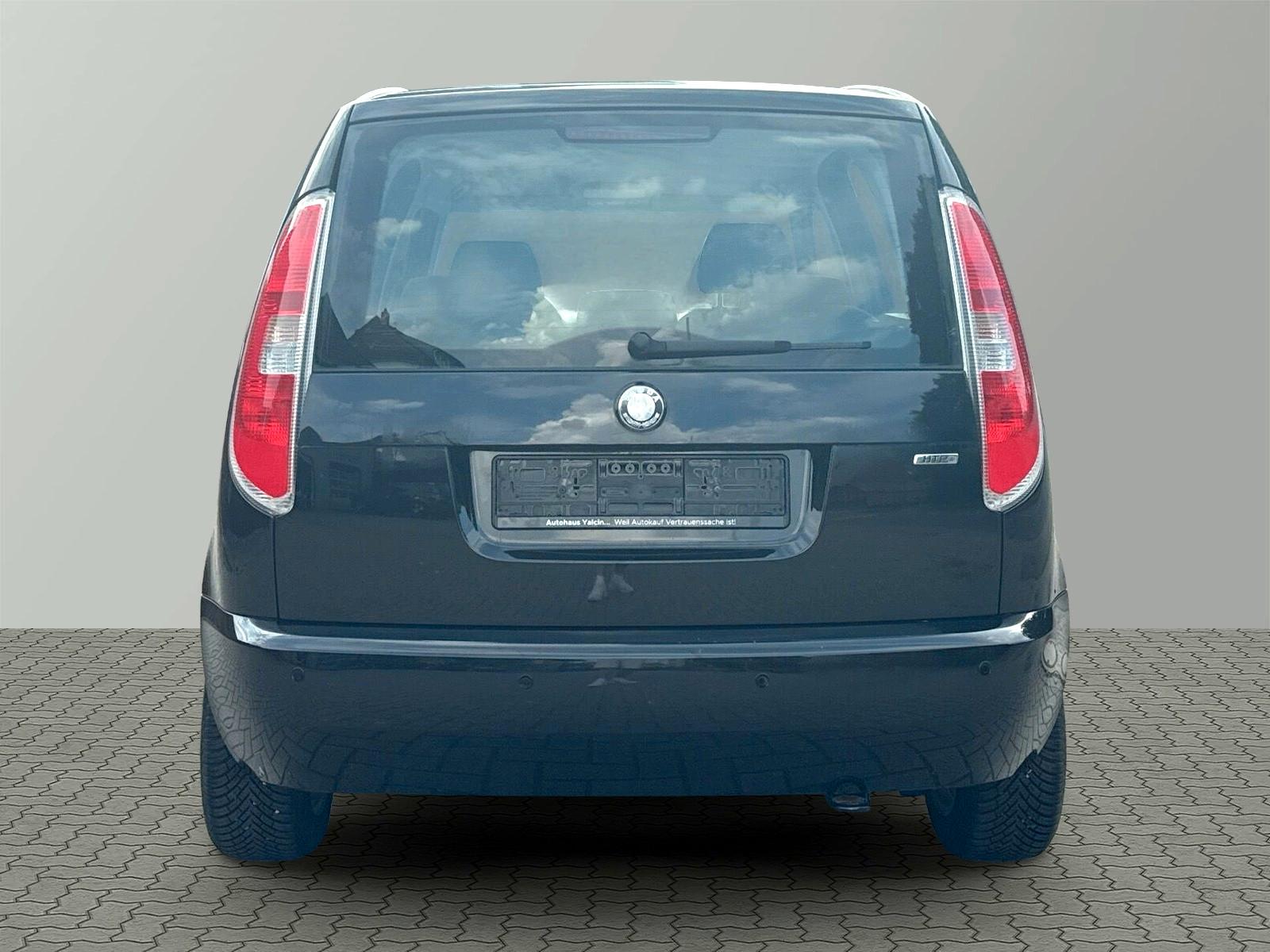 Skoda Roomster 2006 — двигун 1.198 cm³, 64 HP (47kW)