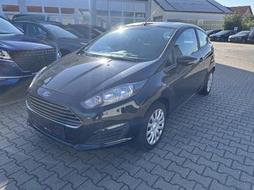 Fotografie Ford Fiesta 1.0 EcoBoost Trend - Klima - PDC - Blueto