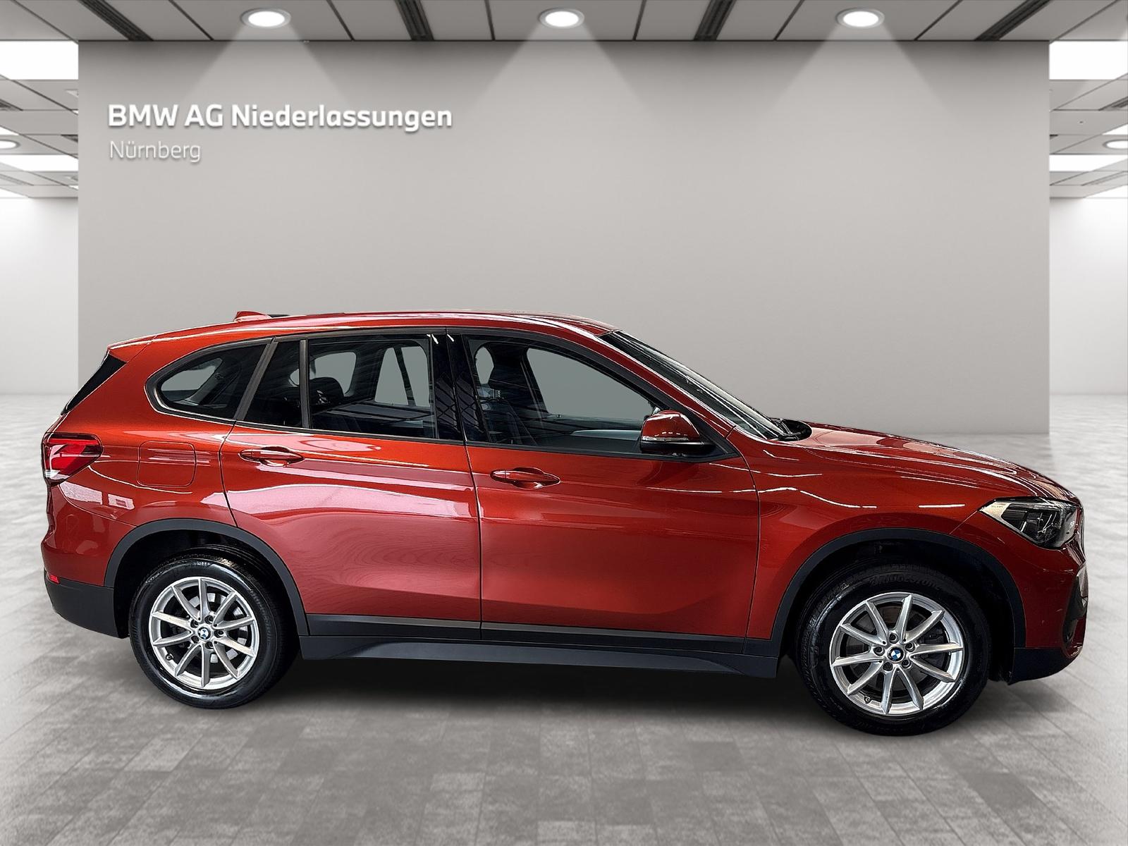 BMW X1 xDrive20i *Kamera*AHK*Keyless*Sitzheizung