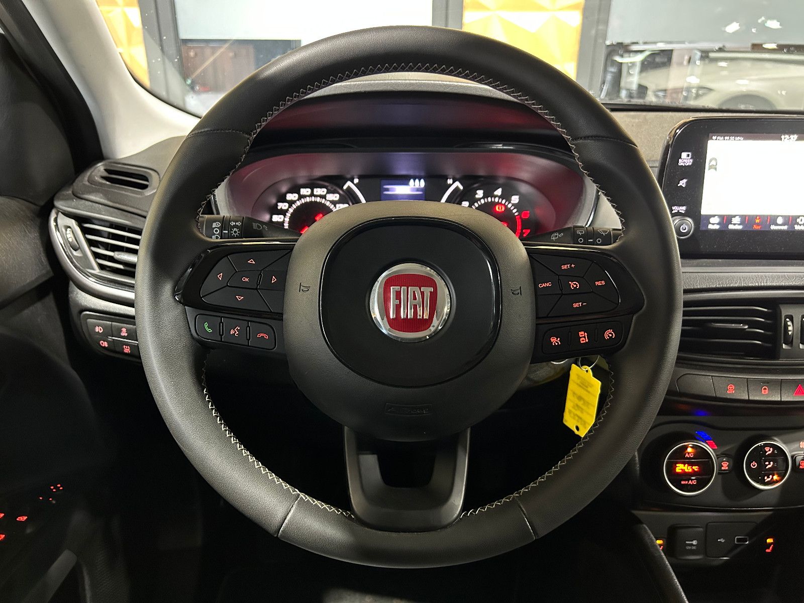 Fahrzeugabbildung Fiat Tipo S-Design/KAMERA/NAVI/ACC/SHZ/KLIMA