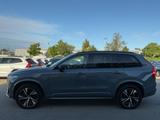Volvo XC90 T8 R Design Plug-In AWD 7 Sitze PANO HUD AC - gebrauchte Volvo XC90 aus dem Jahr 2022