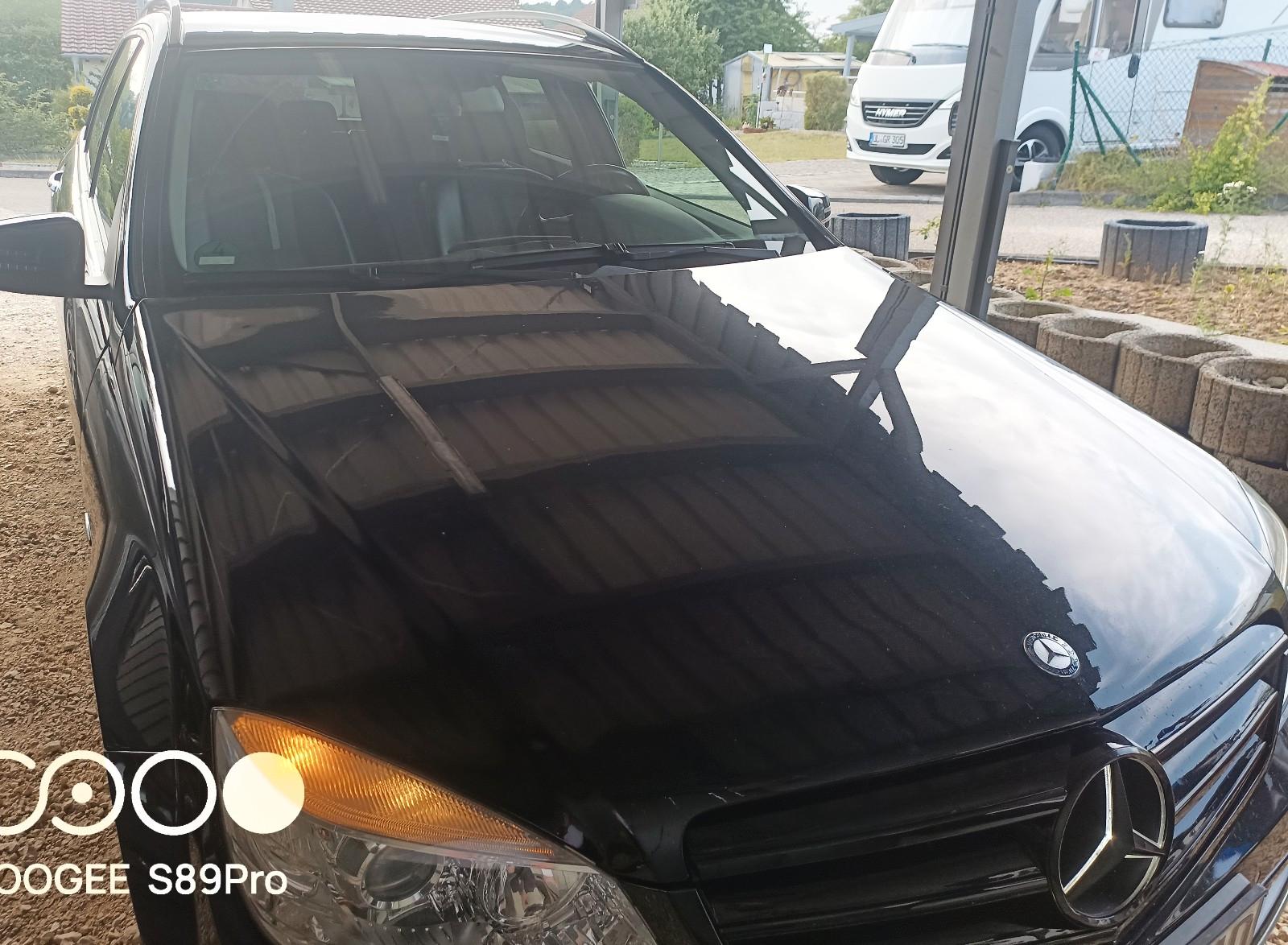 Mercedes-Benz 220, 2011