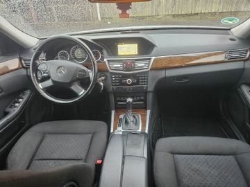 Mercedes E 200 - 10