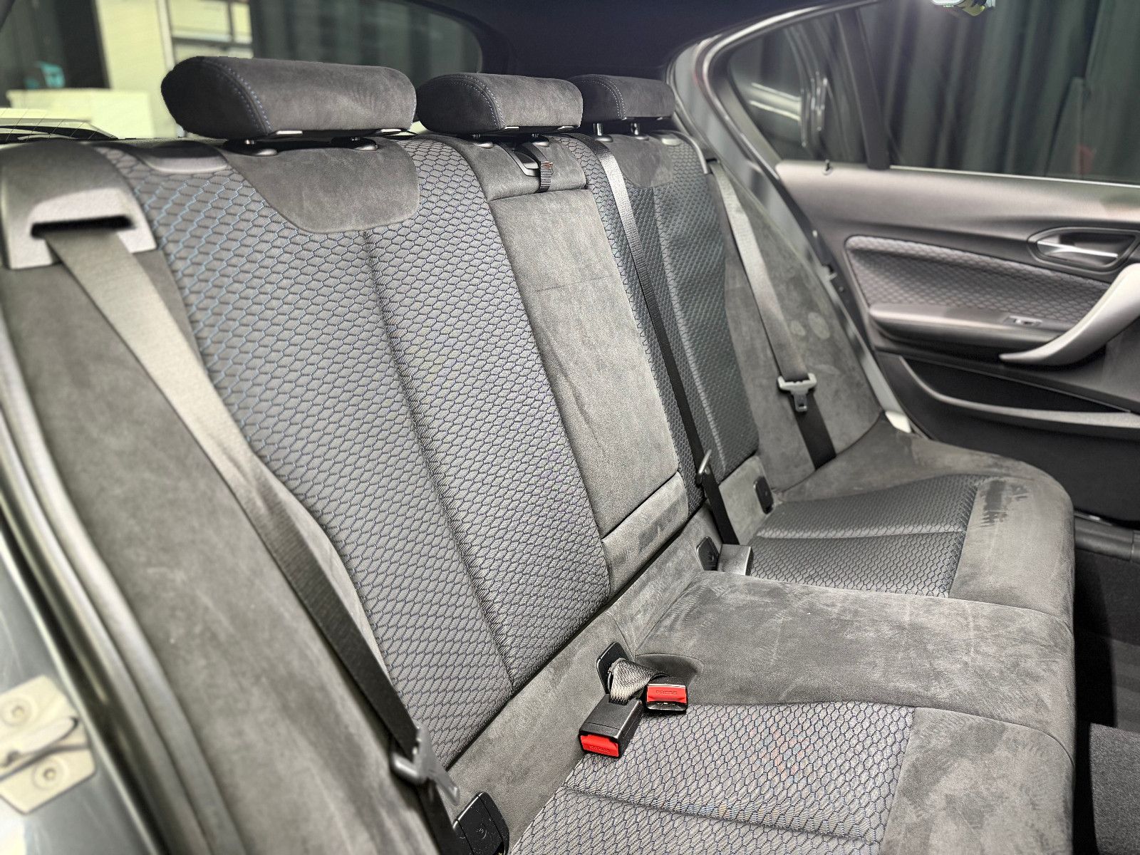 Fahrzeugabbildung BMW M140i xDrive Special Edition |LED|DEUTSCHES FZG