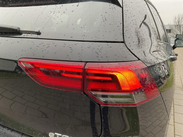 Golf 8 VIII Active 1.5 eTSI AHK-klappbar Navi Ap