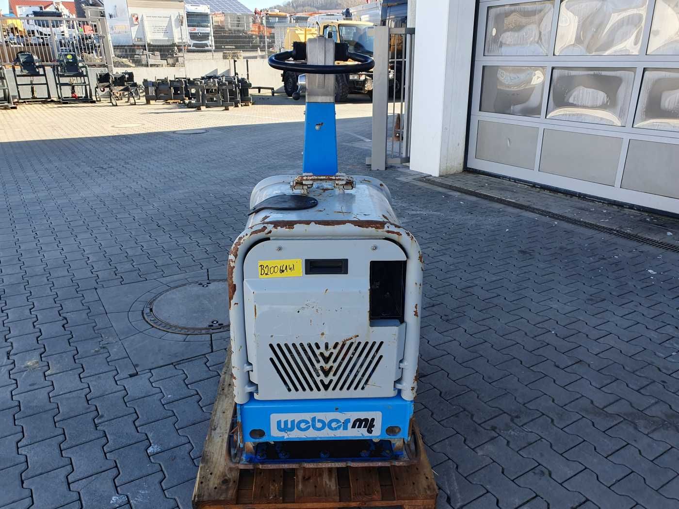 Fahrzeugabbildung Weber Weber CR 8 Hatz-Diesel 601kg Rüttelplatte 117 h