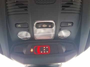 Peugeot 5008 Allure Pack 1.2 136 Kam.+KeyLess+LED+Navi