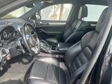 Porsche Cayenne Turbo Turbo - gebrauchte Porsche Cayenne aus dem Jahr 2014
