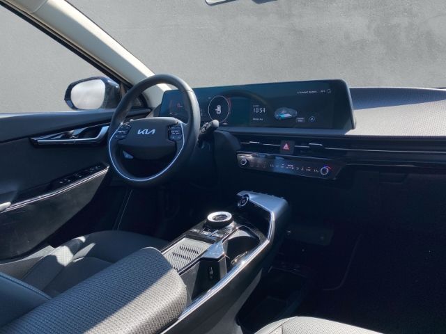 Fahrzeugabbildung Kia EV6 BASIS 4WD ELEKTRO 77,4 Kwh *KOMFORT-PAKET*SO