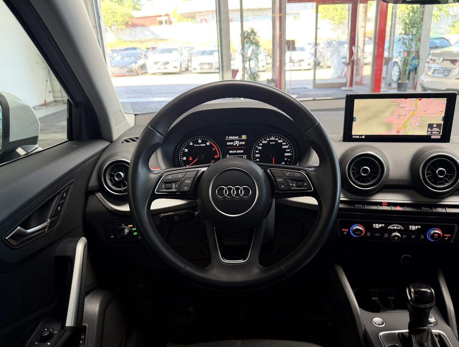 Audi Q2 35 TFSI advanced KAMERA NAVI SHZ CARPLAY LED, миниатюра 15