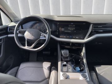 Volkswagen Touareg - 9