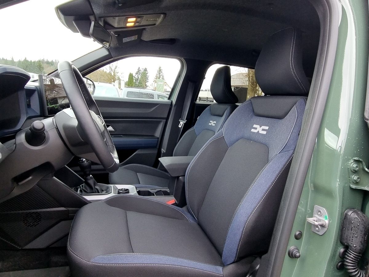 Fahrzeugabbildung Dacia Duster Journey TCe 130 4x4