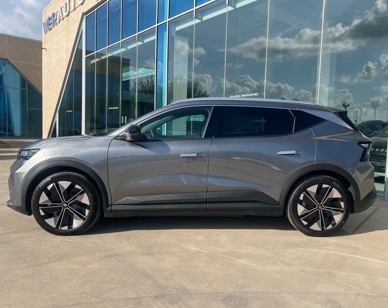 Renault Scenic E-tech 170CV comfort range evolut imagem 2