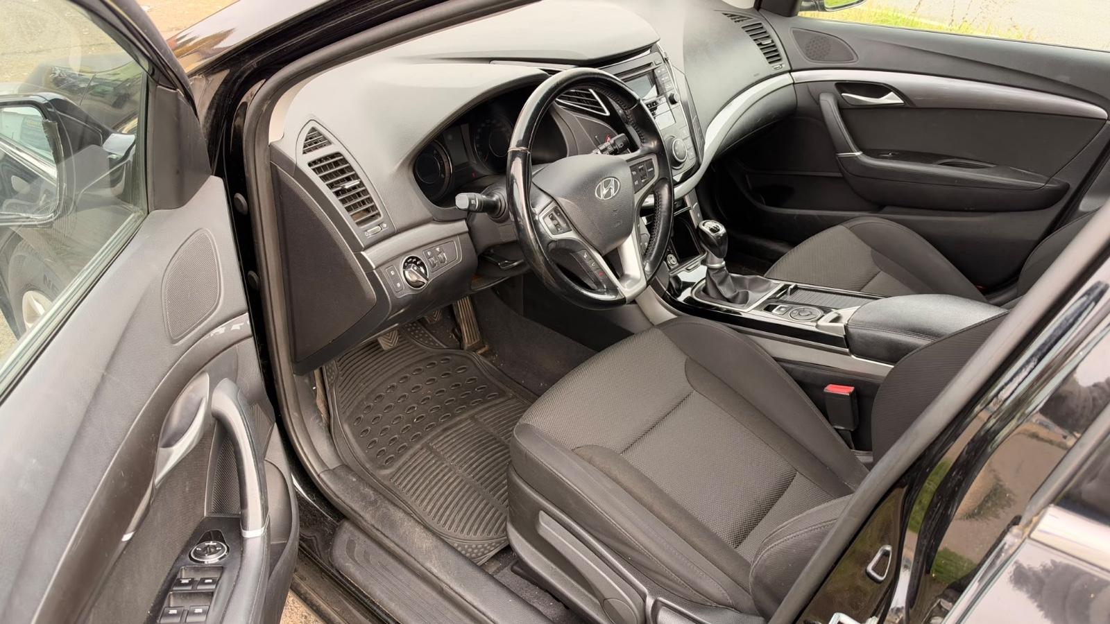 Hyundai i40 2015 — photo 9