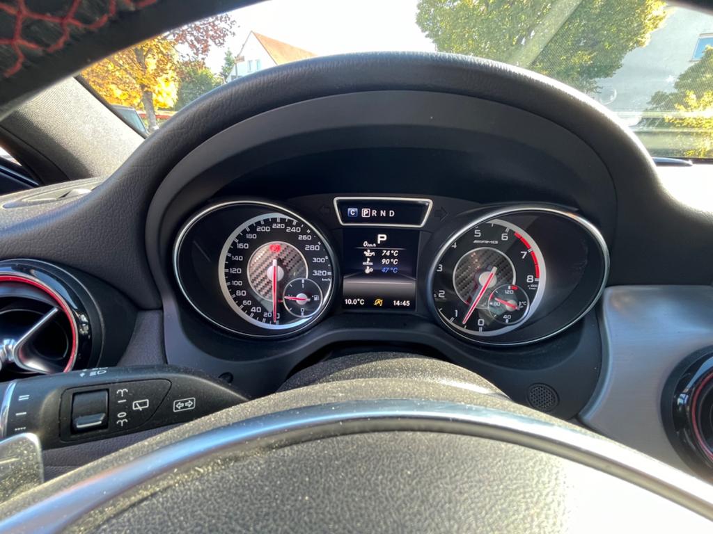 Mercedes-Benz GLA 45 AMG