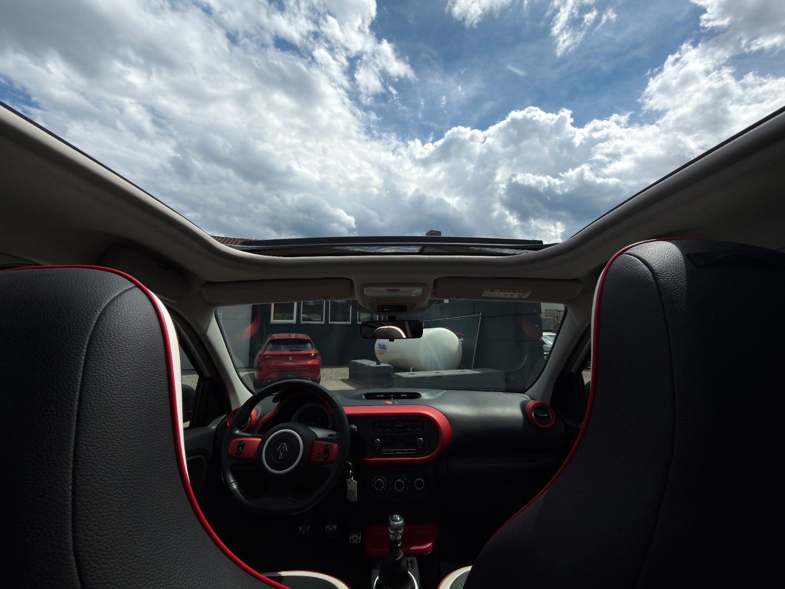 Fahrzeugabbildung Renault Twingo TCe 90 Intens Faltdach Temp. SHZ PDC BT