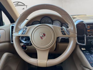 Porsche Cayenne - 10