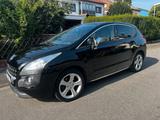 Peugeot 3008 Platinum 2.0 HDi FAP 165 - Peugeot 3008: Platinum